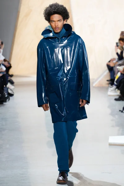 Look 8